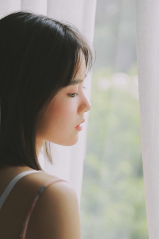 挺进邻居人妻雪白的身体韩国电影